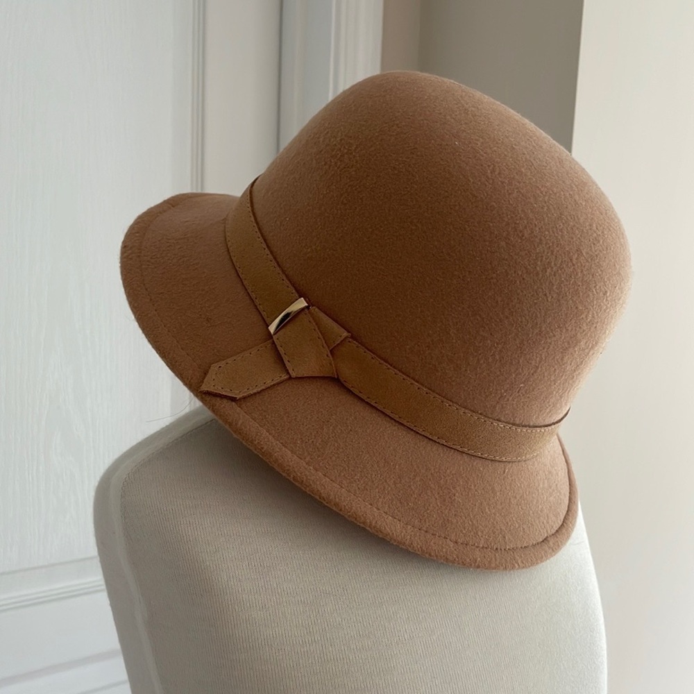 Nine West Tan Hat